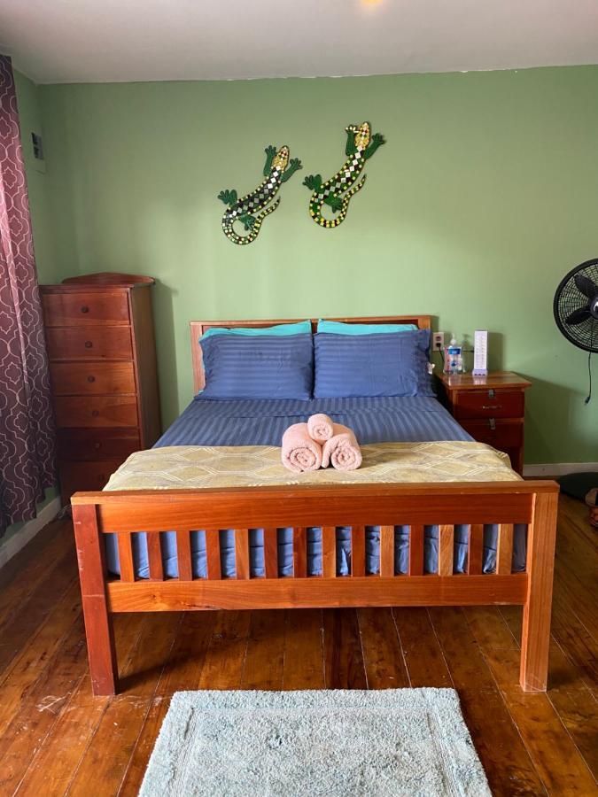 Go Slow Guesthouse Caye Caulker Luaran gambar